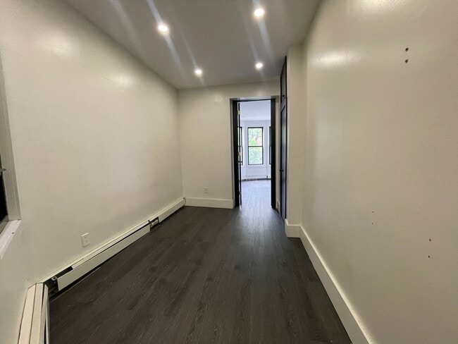 182 Ocean Ave 3R - 180 Ocean Ave Unit 3R