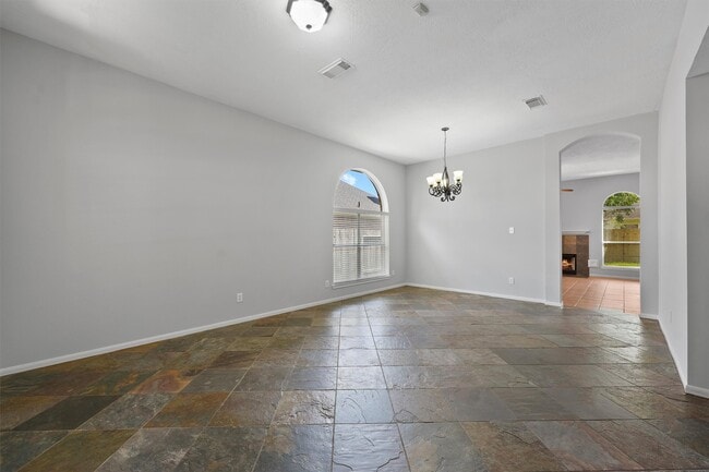 Photo - 18727 River Meadows Rd
