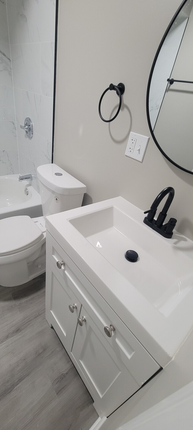 Photo - 206 Washington St