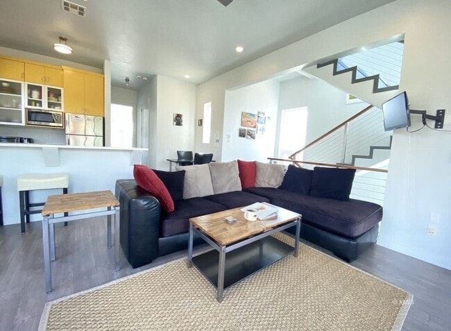 Photo - 1698 S Lee Dr
