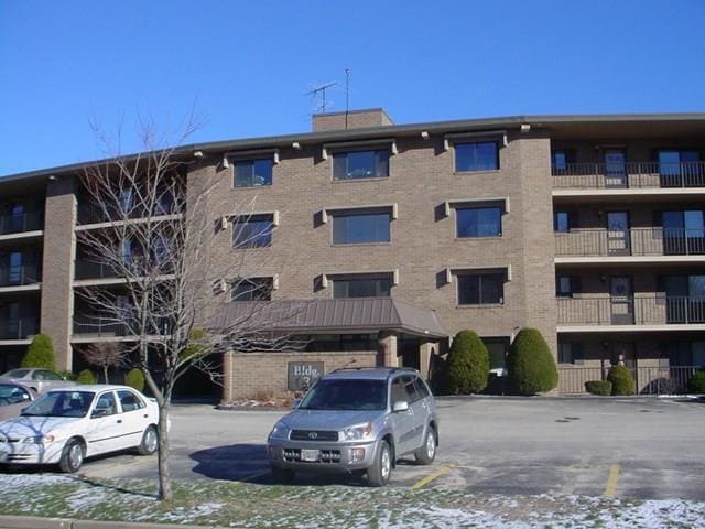 Building Photo - 650 E Greenwich Ave Unit 207