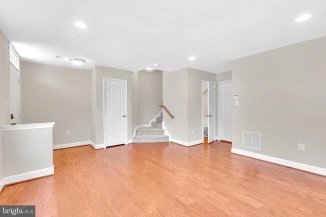 Photo - 617 S Cherry Grove Ave