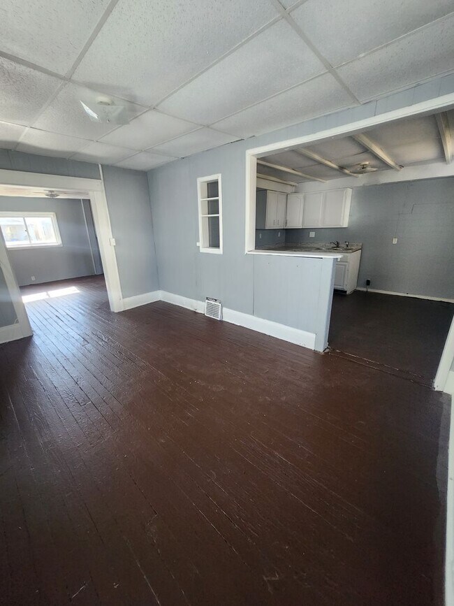 Photo - 4 bedroon single family home