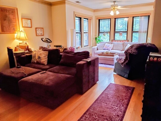 5518 N Spaulding Ave Unit 2