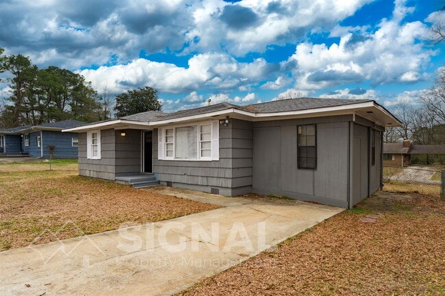 Photo - 1052 Apple St