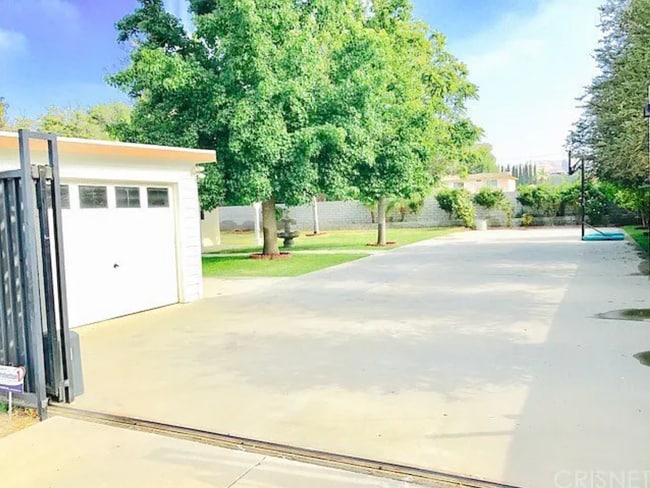 Photo - 4735 Adam Rd