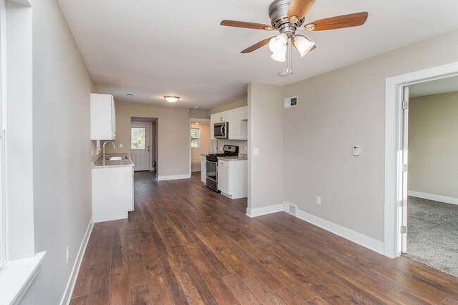 Photo - Two Bedroom Home in Central Columbia