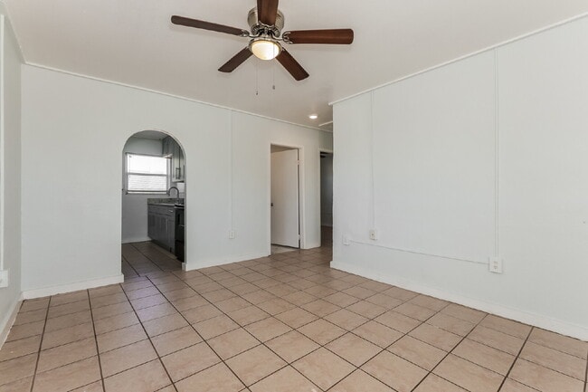 Photo - 315 D St Unit 3