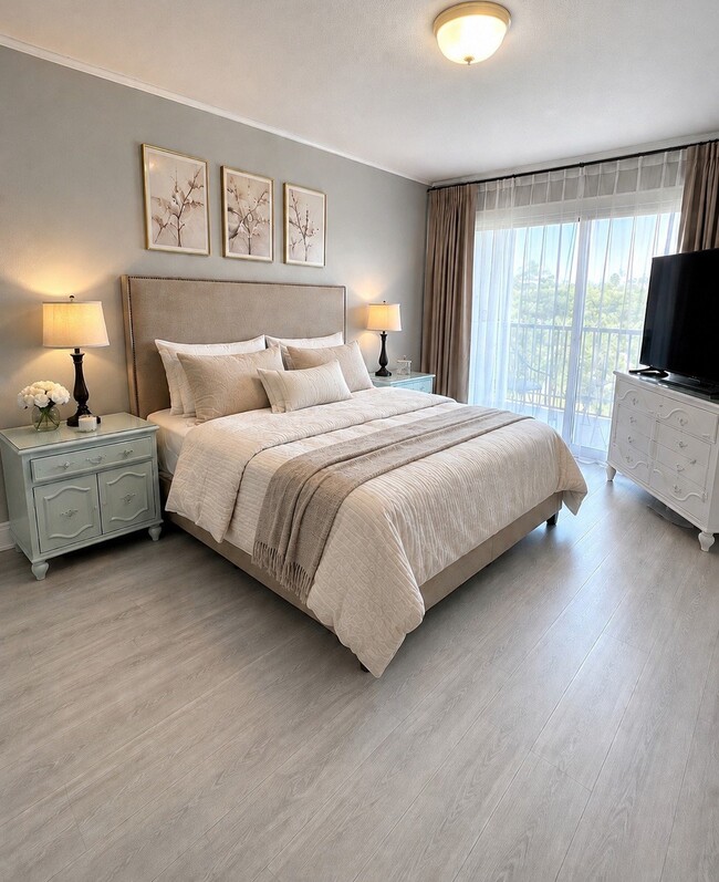 Photo - 2850 N Palm Aire Dr