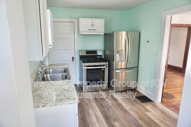 Photo - 1473 Arlington Ave