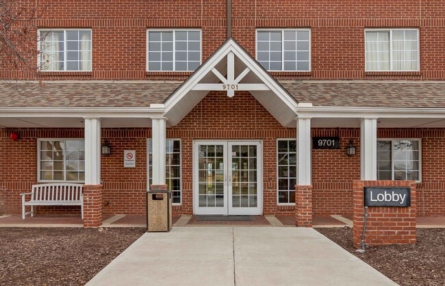 Furnished Studio-Kansas City - Airport - Tiffany Springs