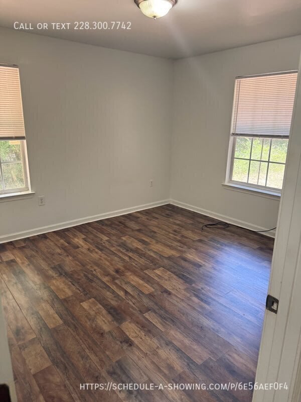 Photo - 124 30th 1/2 St-B Unit B