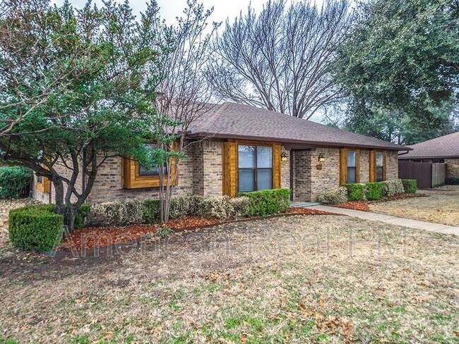 Photo - 3852 Westminster Dr