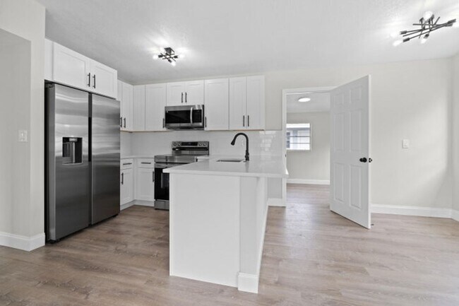 Photo - 2415 Lewis Rd