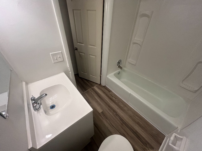 Photo - 300 Berkley Dr Unit U03