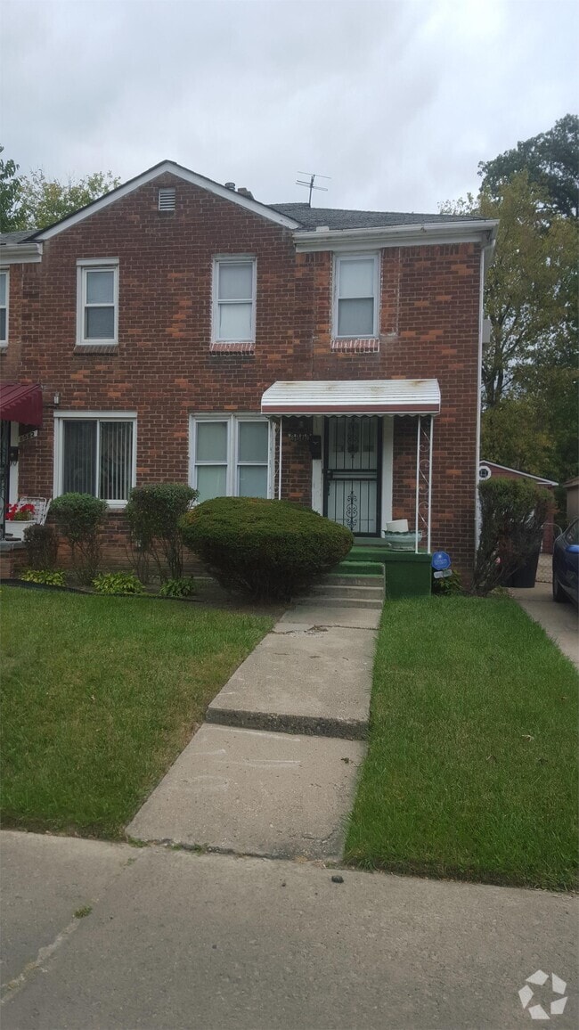Building Photo - 8576 Manor Rental