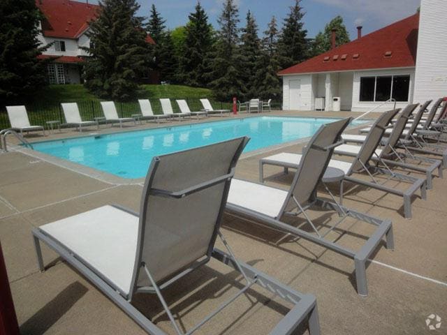 Piscina - Historical - Southwind Village