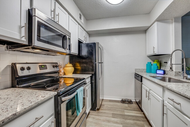 Willow - Kitchen - Eastgrove Apartments