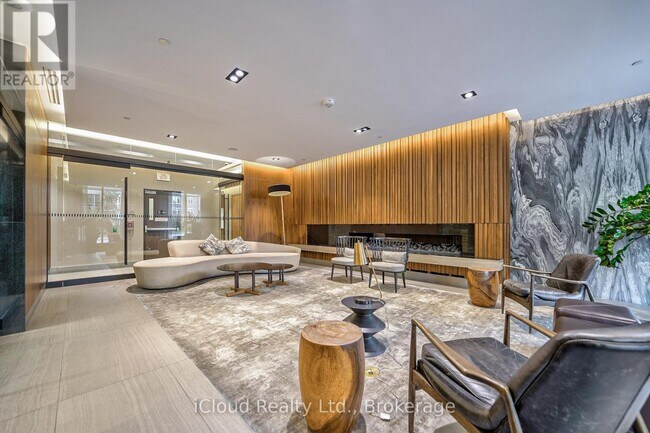 Photo - 125 Redpath Ave Unité 2106