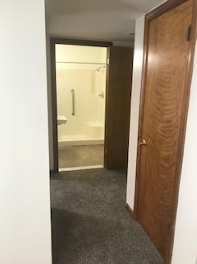 Photo - 1112 Park St