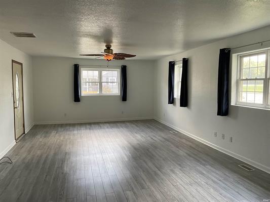 Photo - 107 N Rufus St