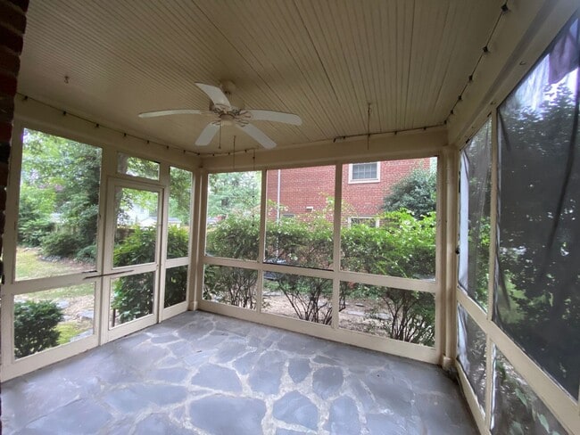 Photo - 4304 Bromley Ln Unit 1