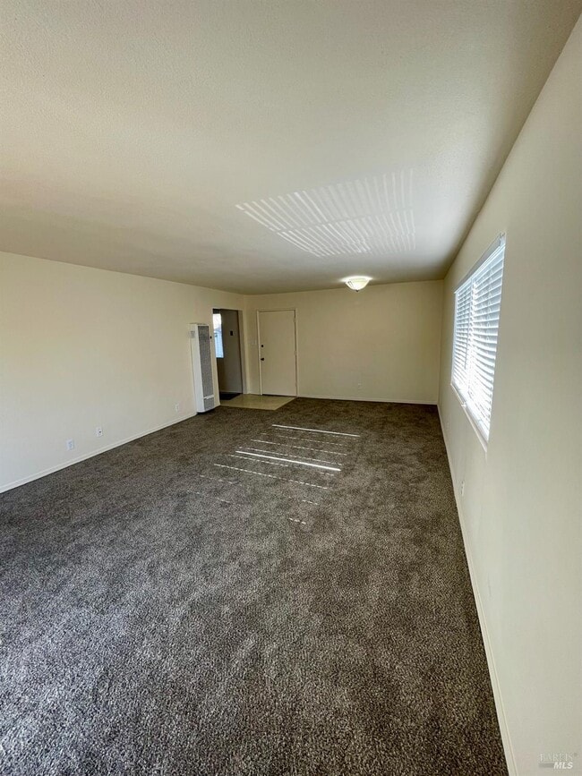 Photo - 226 E J St Unidad 4