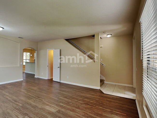 Photo - 1134 Serengeti Way