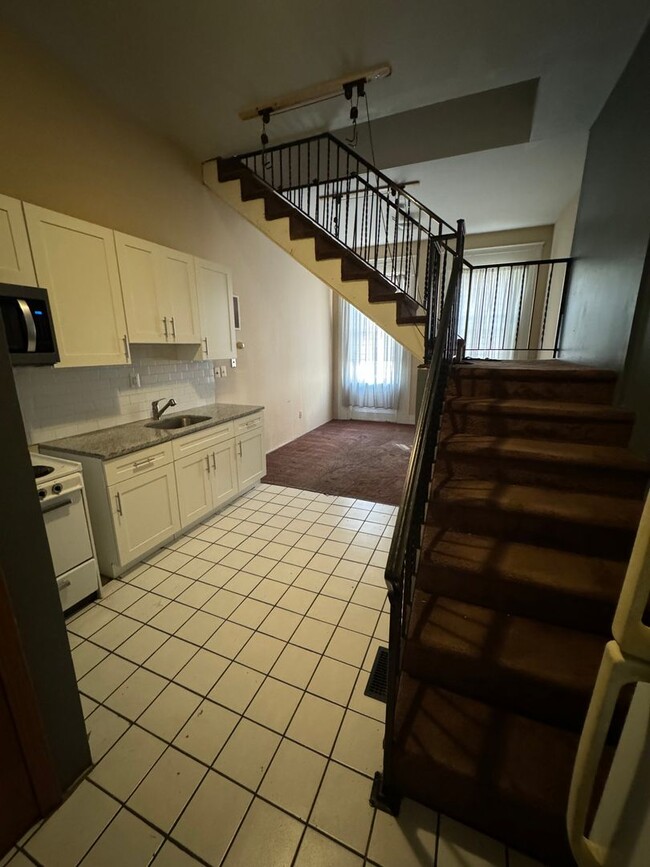 Photo - 639 N 12th St Unidad Apt 1F