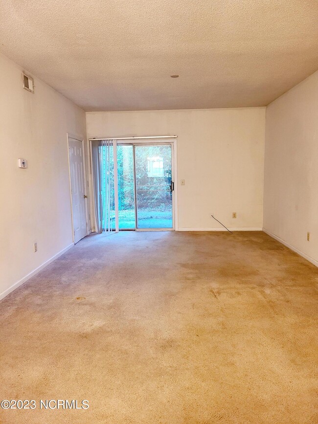 Photo - 721 Bragg Dr Unidad Apt C