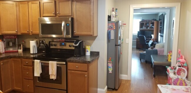 Photo - 1047 Fyler Rd