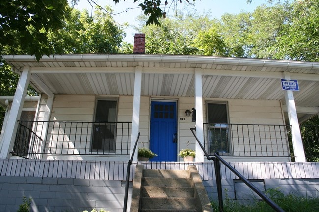 Photo - 186 W Washington St