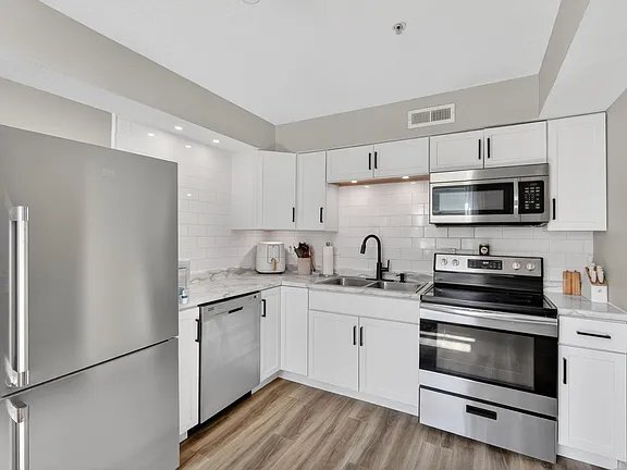 3405 Woodland Ave Unidad 18