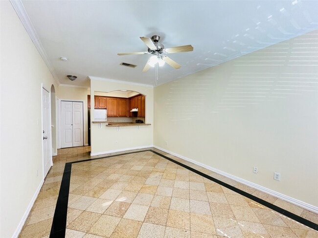 Building Photo - 9400 Bellaire Blvd Unit 603