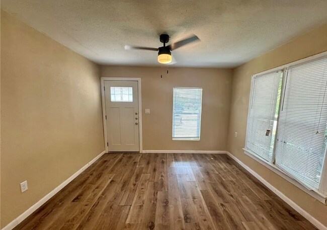 Photo - 1101 Hall Ave Unit A