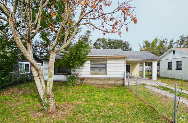 Building Photo - 2 BED, 1 BATH w/ FENCED YARD IN LAKELAND! Rental