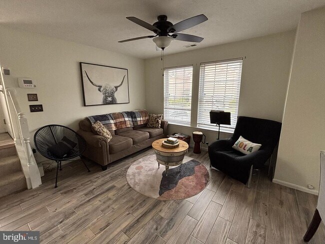 Photo - 45569 Knockeyon Ln