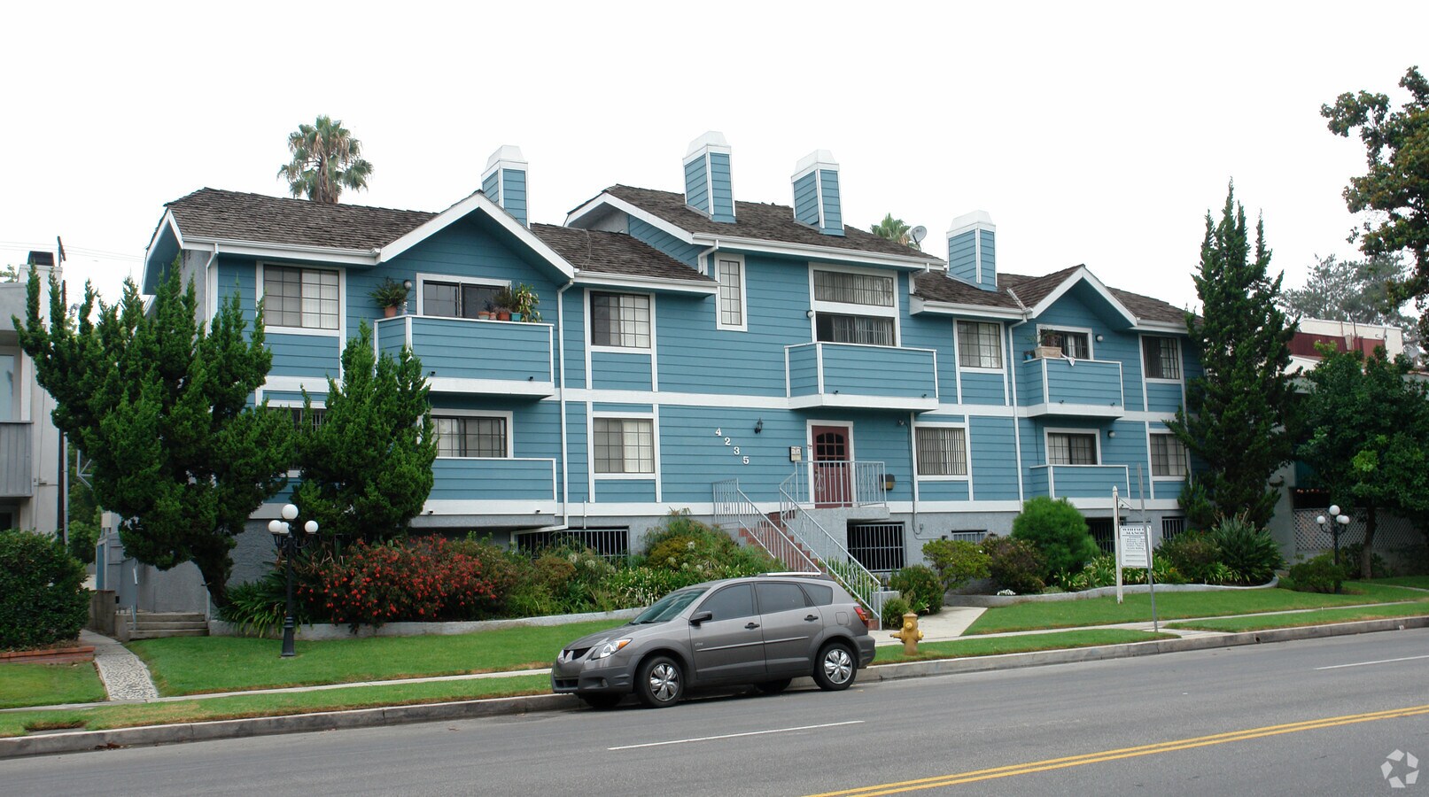 Whitsett Manor Apartments - Whitsett Manor Apartments