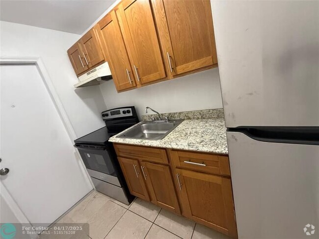 Building Photo - 750 NW 56th St Unit 14 Rental