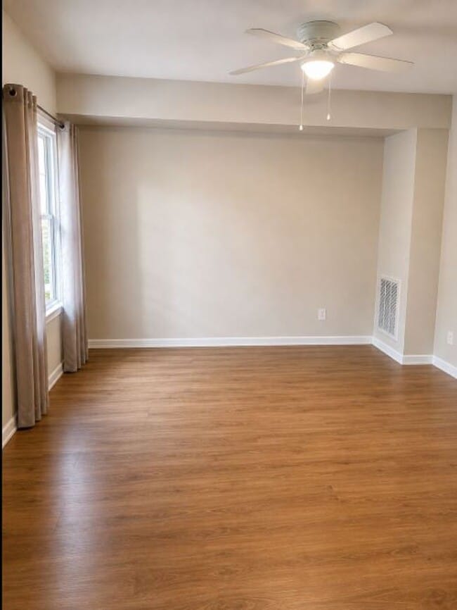 Photo - 514 Madrin St