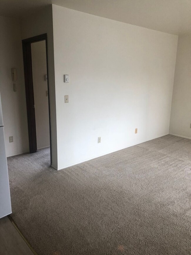 Photo - Camelot Apartments
