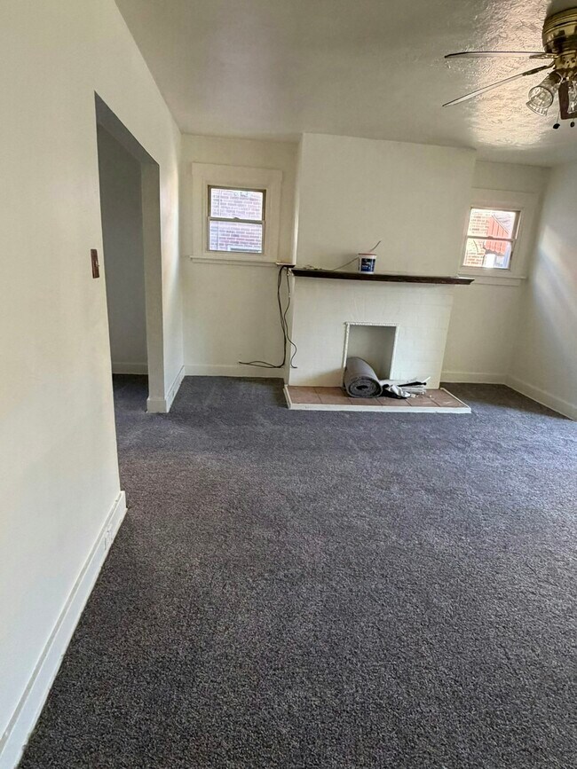 Photo - 3817-3819 Brighton Road, Unit 3819