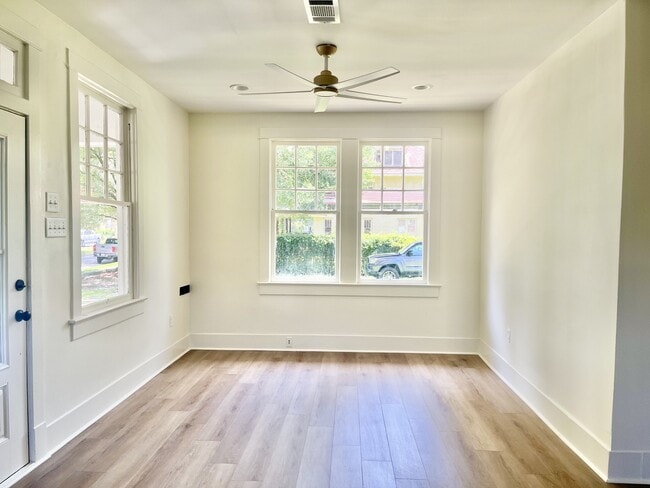 Photo - 912 Park Blvd