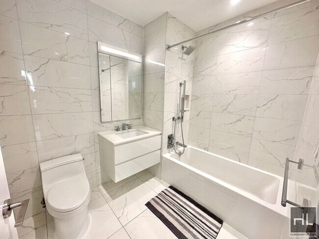 Photo - East 44th Street Unit 11D