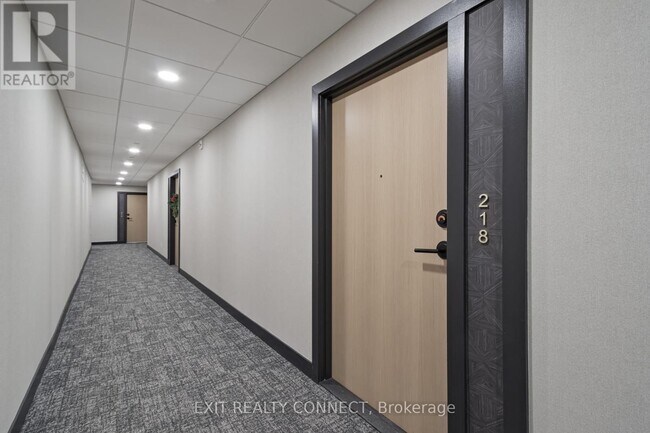 Photo - 31 Huron St Unité 218