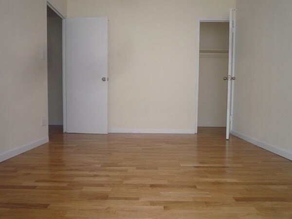 Photo - 5342 80th St