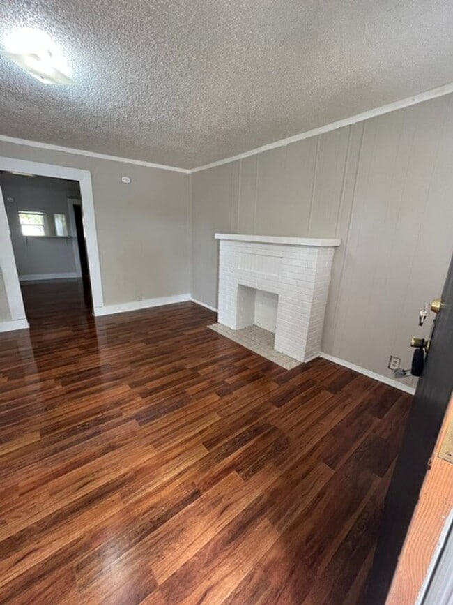 Photo - 702 N Buchanan St Unit B