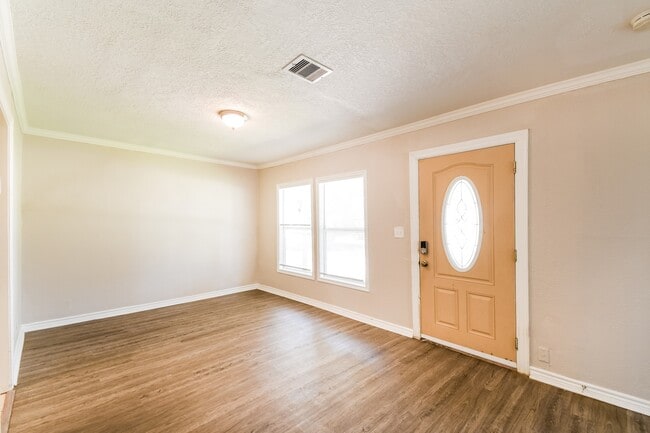 Photo - 1505 4th Ave N