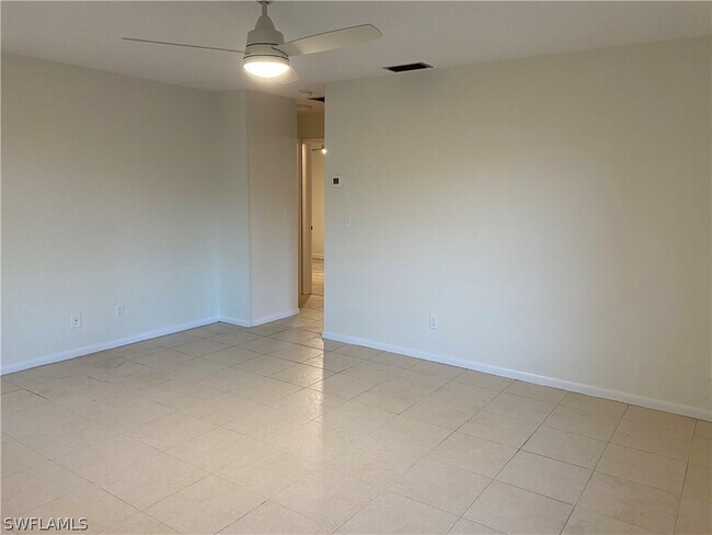 Building Photo - 668 98th Ave N