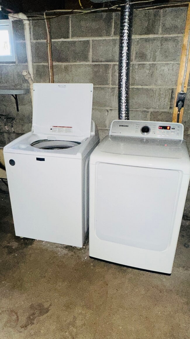 Building Photo - 19 Elmhurst Ave